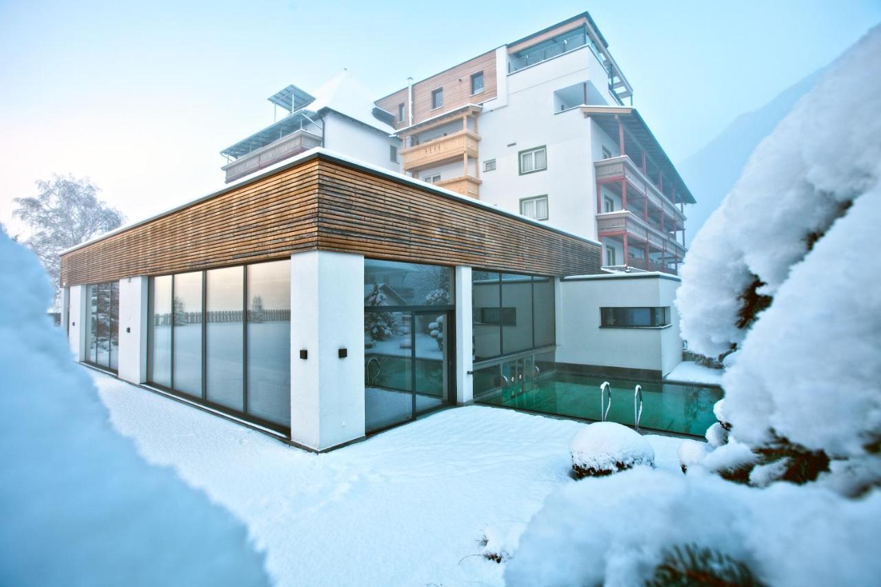 Hotel Truyenhof Ried im Oberinntal Exteriör bild