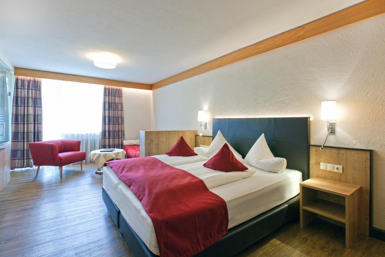 Hotel Truyenhof Ried im Oberinntal Exteriör bild