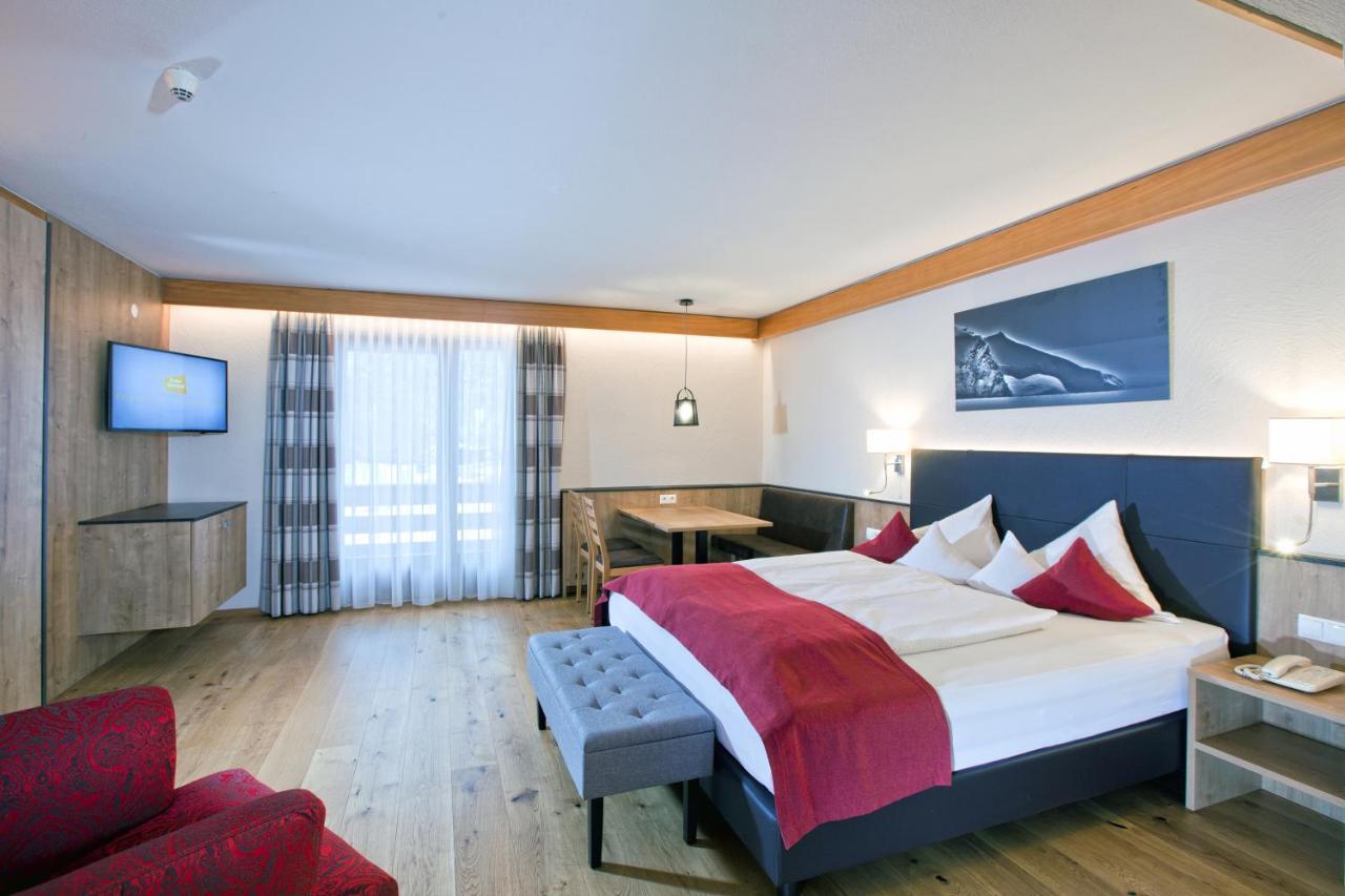 Hotel Truyenhof Ried im Oberinntal Exteriör bild