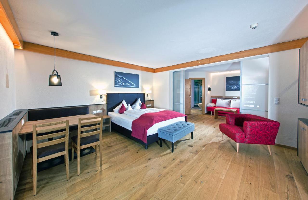 Hotel Truyenhof Ried im Oberinntal Exteriör bild